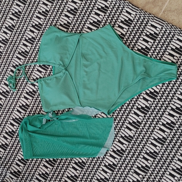 NWOT One-piece halter swimsuit - Picture 1 of 6